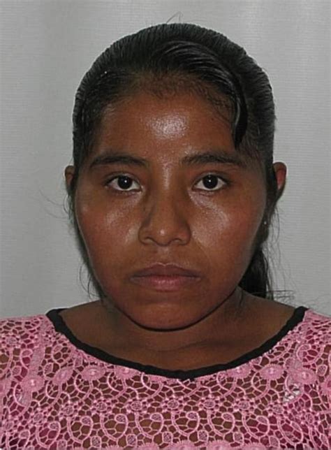 Hombre que habría desmembrado a mujer escapaba .
